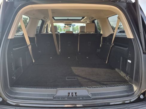 Used 2024 Ford Expedition Max Limited RWD image 12