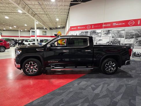 Used 2024 GMC Sierra 1500 SLT w/ SLT Premium Plus Package image 8