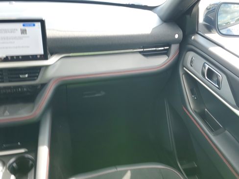 Certified 2025 Ford Explorer ST image 17