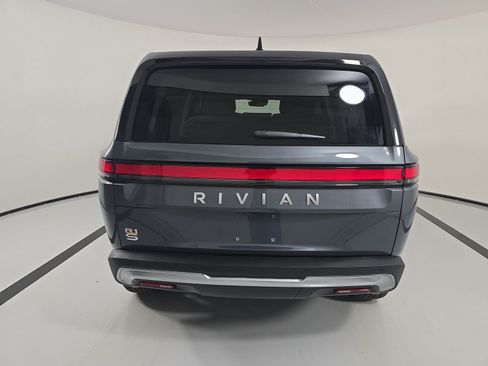 Used 2024 Rivian R1S Adventure AWD/4WD image 4