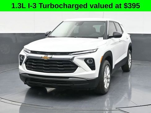 New 2026 Chevrolet TrailBlazer LS w/ LS Convenience Package FWD image 3