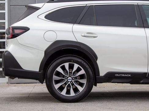 Used 2023 Subaru Outback Limited XT image 6
