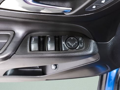 Used 2024 Chevrolet Equinox LT w/ LPO, Floor Liner Package FWD image 26