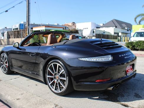 Used 2013 Porsche 911 Carrera S image 3