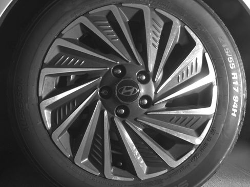 Used 2025 Hyundai Sonata SEL FWD image 15