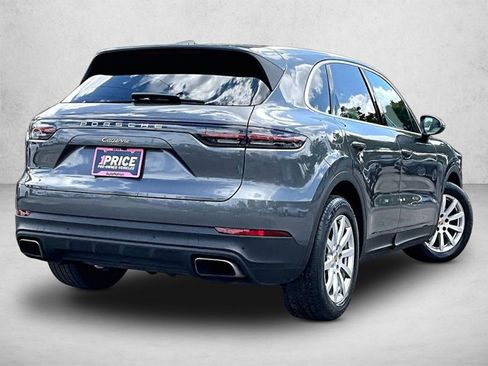 Used 2020 Porsche Cayenne image 2