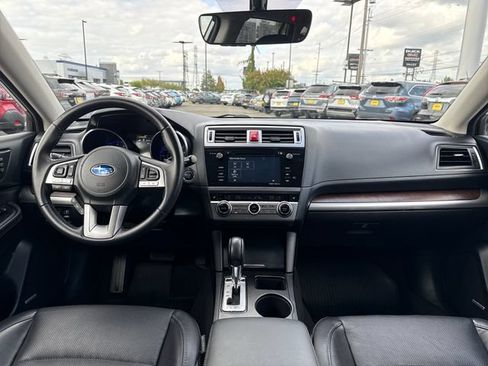 Used 2017 Subaru Outback 2.5i Limited AWD/4WD image 11