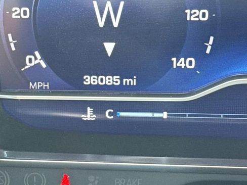 Used 2023 Chevrolet Tahoe LT image 32