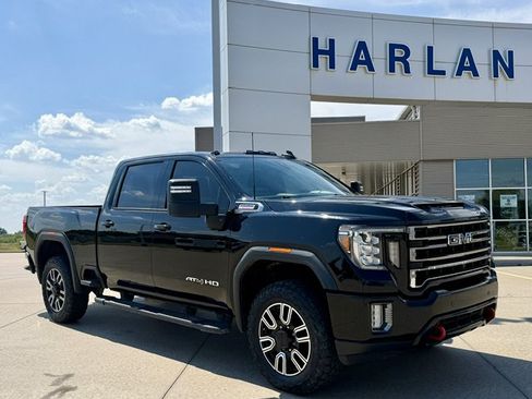 Used 2020 GMC Sierra 2500 AT4 w/ AT4 Premium Package AWD/4WD image 1