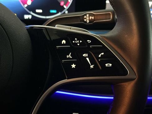 Certified 2025 Mercedes-Benz GLE 350 4MATIC image 32