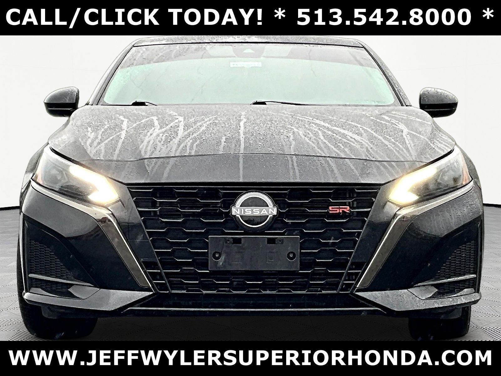 Used 2023 Nissan Altima 2.5 SR AWD/4WD image 2