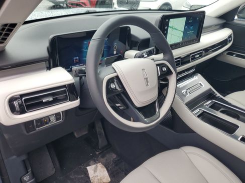 New 2026 Lincoln Aviator Premiere image 12