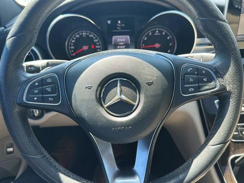 Used 2018 Mercedes-Benz C 300 Sedan image 18