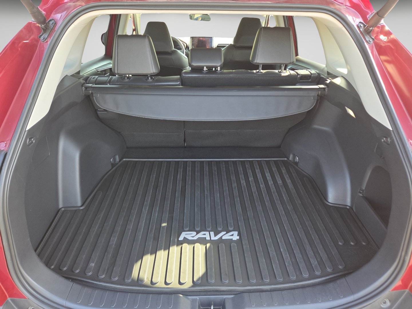 Used 2024 Toyota RAV4 XLE Premium w/ Weather Package AWD/4WD image 27