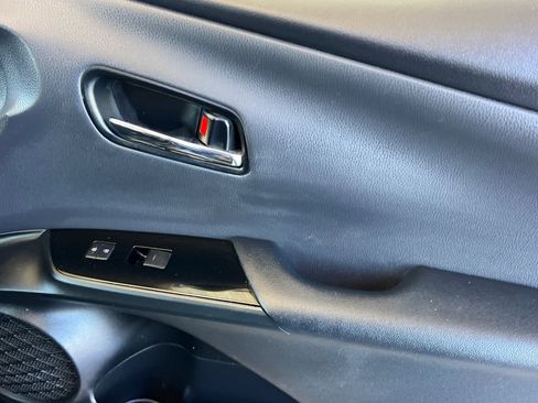 Used 2020 Toyota Prius Prime XLE FWD image 18