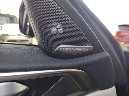 Used 2024 BMW M440i Convertible w/ Premium Package RWD image 27
