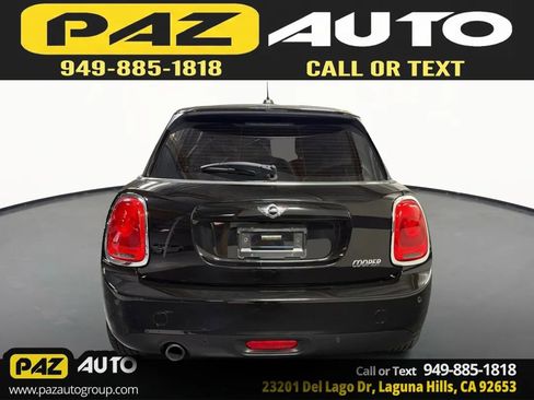 Used 2017 MINI Cooper 4-Door Hardtop image 4