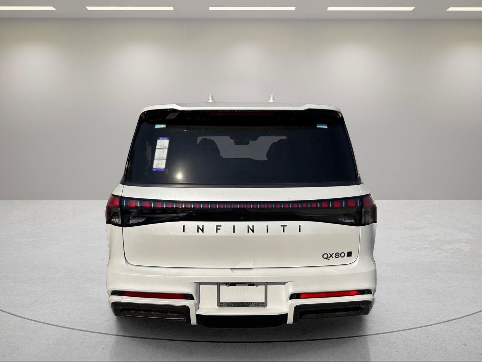 New 2026 INFINITI QX80 Autograph w/ Premium Cargo Package AWD/4WD image 4