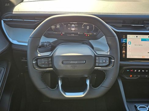 New 2026 Jeep Cherokee Laredo image 17