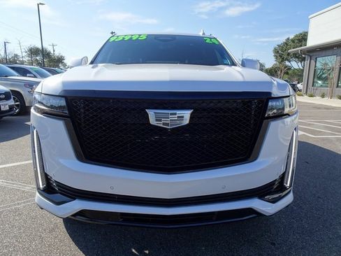 Used 2024 Cadillac Escalade ESV Sport Platinum w/ LPO, ONYX Package image 9