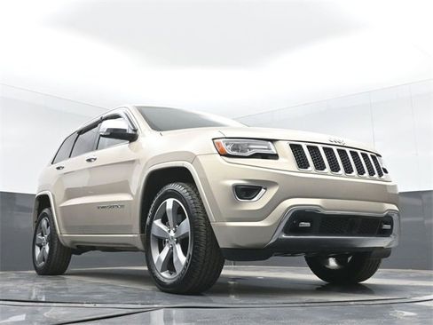 Used 2014 Jeep Grand Cherokee Overland w/ Advanced Technology Group image 48