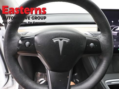 Used 2023 Tesla Model Y Long Range AWD/4WD image 10