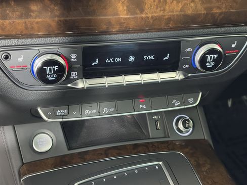 Used 2020 Audi Q5 2.0T Premium Plus image 23