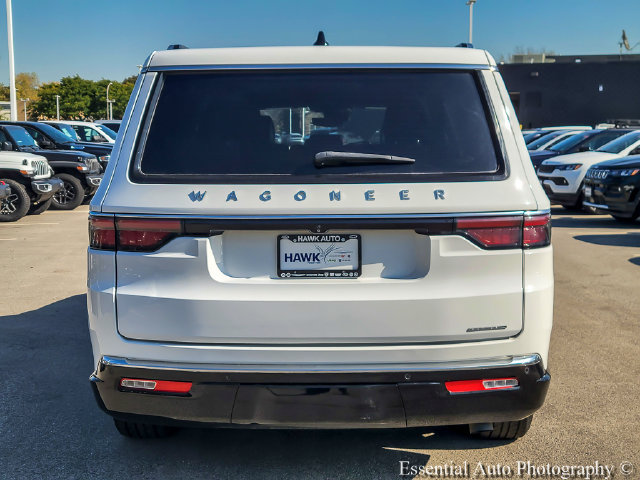 Used 2024 Jeep Wagoneer L Series II AWD/4WD image 5