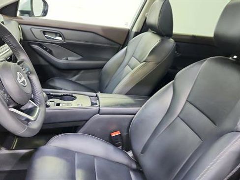 Used 2022 Nissan Rogue SL w/ SL Premium Package FWD image 12