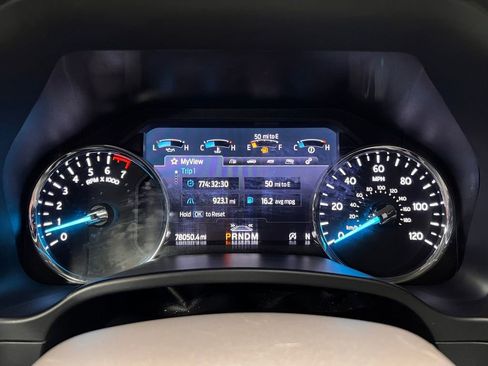Used 2021 Ford Expedition Max Limited AWD/4WD image 9