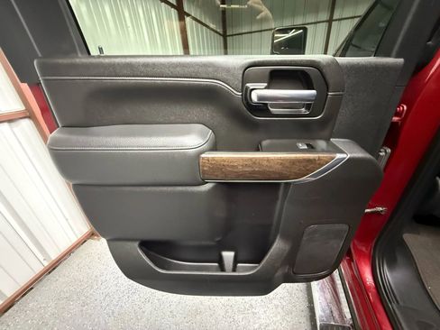 Used 2020 GMC Sierra 3500 Denali w/ Denali Ultimate Package image 12