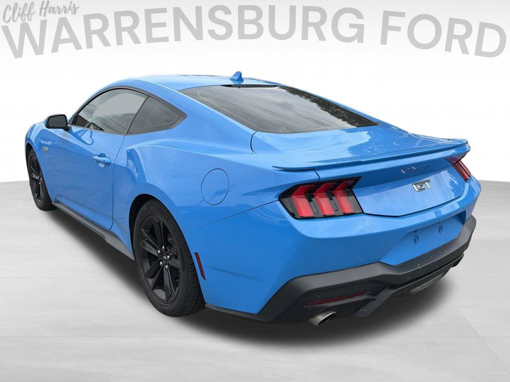 Used 2024 Ford Mustang GT RWD image 5