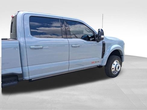 Used 2026 Ford F450 Platinum w/ FX4 Off-Road Package AWD/4WD image 8