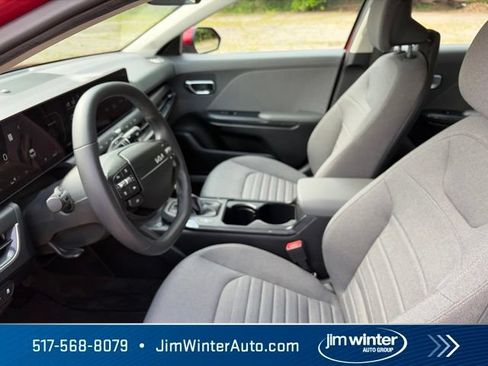 Used 2025 Kia K4 EX FWD image 19
