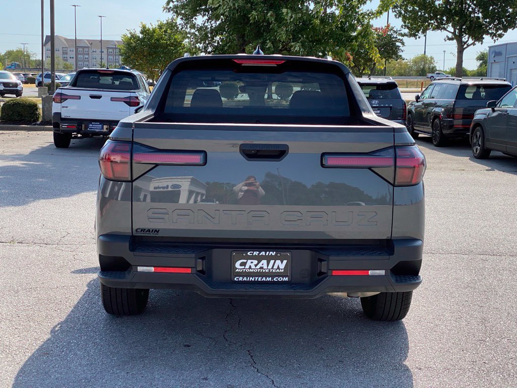 Used 2025 Hyundai Santa Cruz SEL FWD image 6