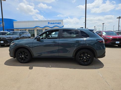 Certified 2025 Honda HR-V Sport image 8