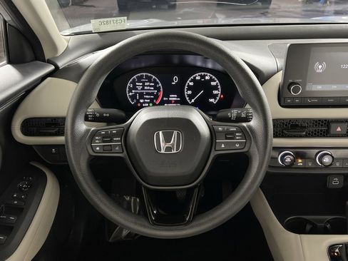 Used 2023 Honda HR-V LX image 15