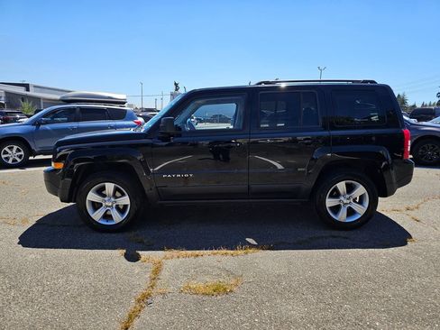 Used 2015 Jeep Patriot Sport w/ Power Value Group AWD/4WD image 5