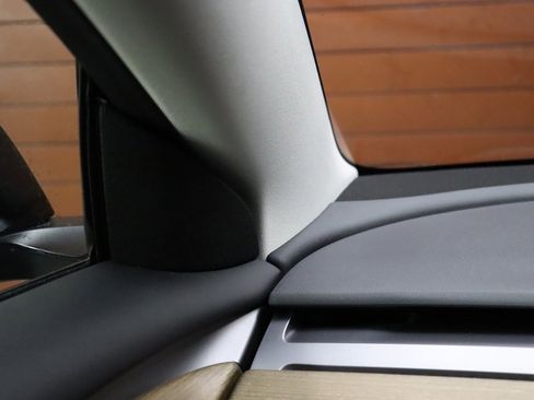 Used 2023 Tesla Model 3 Standard Range image 44