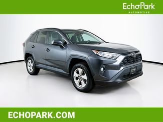 Used 2019 Toyota RAV4 XLE video 1