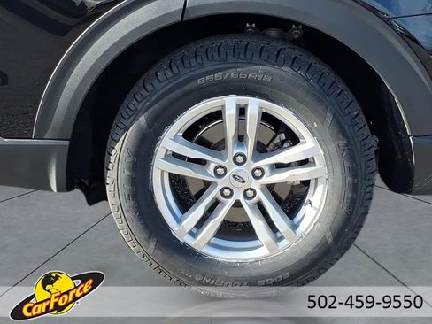 Used 2022 Ford Explorer XLT image 4