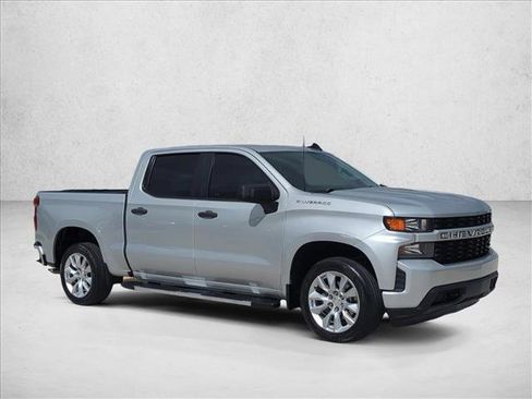 Used 2022 Chevrolet Silverado 1500 Custom image 3