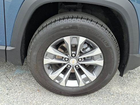 Used 2026 Chevrolet Equinox LT w/ Convenience Package II AWD/4WD image 8