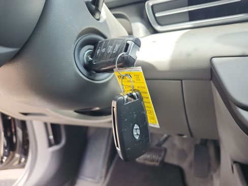 Certified 2023 Hyundai Elantra SE FWD image 25