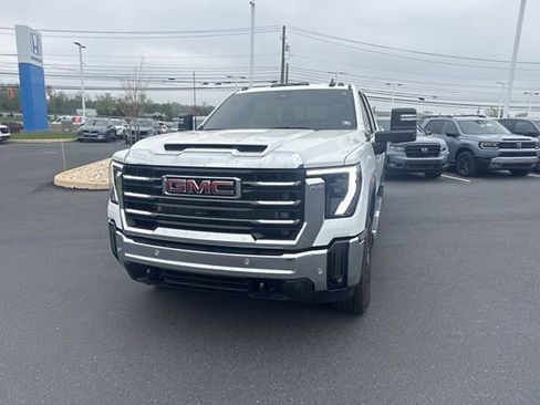 Used 2025 GMC Sierra 2500 SLE w/ Max Trailering Package image 5