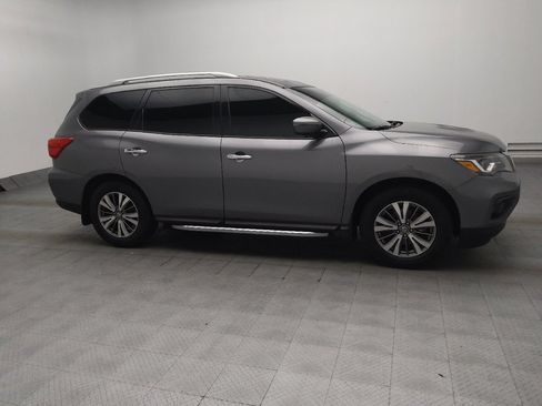 Used 2019 Nissan Pathfinder SV w/ Cargo Package FWD image 10