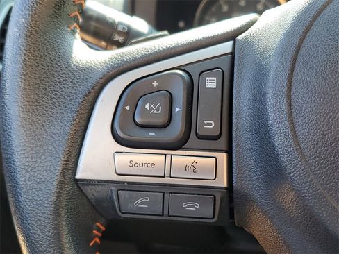 Used 2017 Subaru Crosstrek 2.0i Premium w/ Moonroof Package image 24