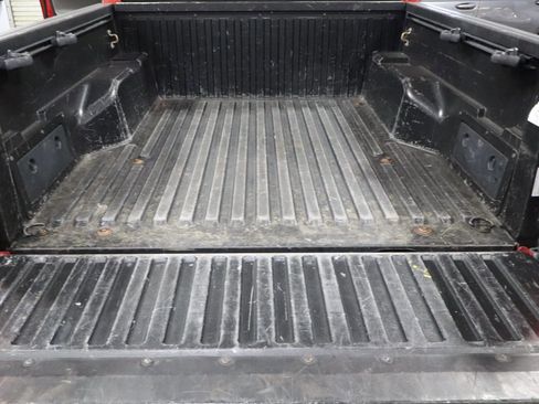 Used 2017 Toyota Tacoma SR5 w/ Tow Package image 12