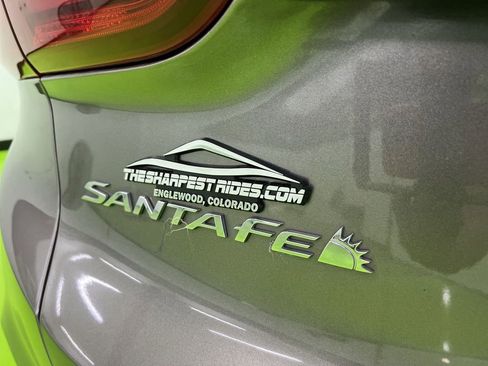 Used 2020 Hyundai Santa Fe SEL FWD image 12