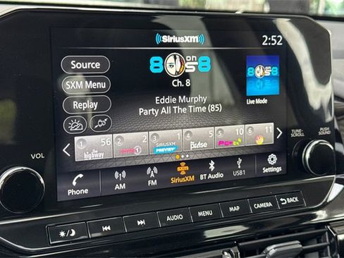 Used 2023 Nissan Pathfinder Platinum image 24